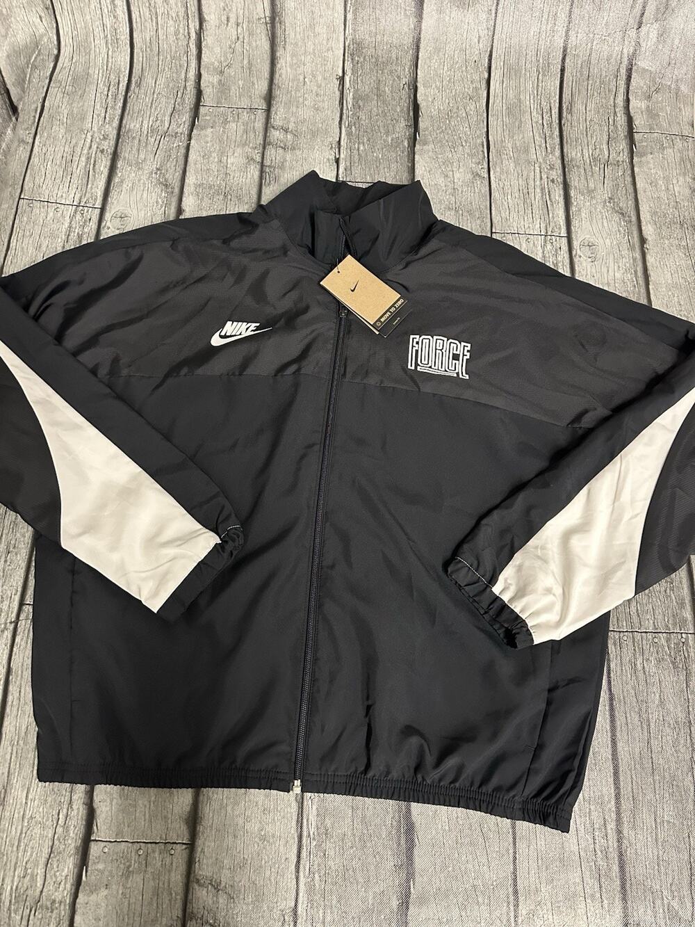 NWT Nike Men's Starting 5 Woven Basketball Jacket - Black/ White Medium Full Zip